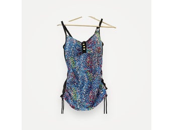 Sun seeker-bikini NWT