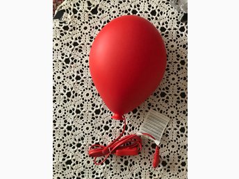 IKEA vägglampa lampa röd ballong Drömminge IKEA vägglampa lampa röd ballong Drömminge
