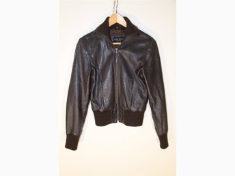 Vintage Italiensk Lammskinn Skinnjacka Läderjac.. (391057686 Vintage Italiensk Lammskinn Skinnjacka Läderjac.. (391057686