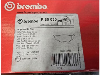 Brembo Bromsbelägg Fram P 85 030 – Nya i kartong VW Golf III, Polo, srat