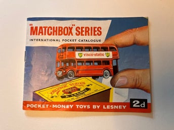 MATCHBOX SERIES 1960 INTERNATIONAL POCKET CATALOGUE