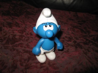 SMURF LEKSAKSFIGUR 11 CM HÖG (LEDADE ARMAR,BEN OCH HUVUD)