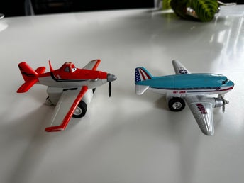 Flygplan från Disney Planes och Sky Liner