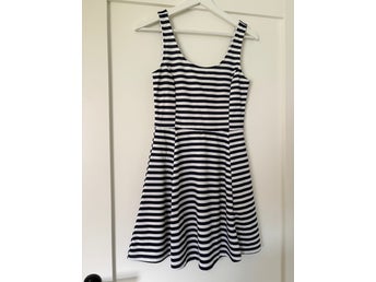 H&M klänning, storlek 38