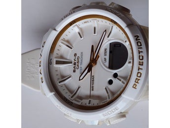 Casio Baby-G Step Tracker Vit Damklocka