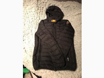 Parajumper jacka XS (421655355) ᐈ Köp på Tradera Parajumper jacka XS (421655355) ᐈ Köp på Tradera
