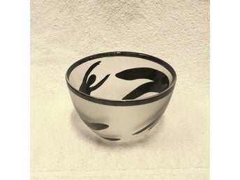 Glasskål Mia Brantzell Nybro D. 18 cm, H 11,5 cm, 23901:8, L 15174