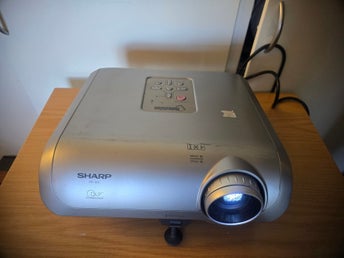 Sharp XR-10X Projektor