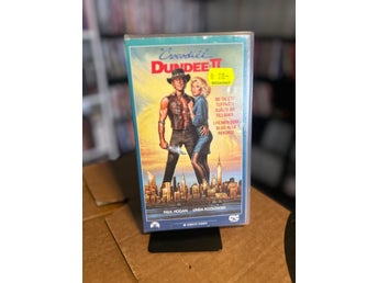 Crocodile Dundee II VHS