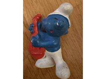 Smurf med röd luta. Vintage figur från Peyo