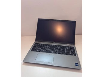 Latitude 5531