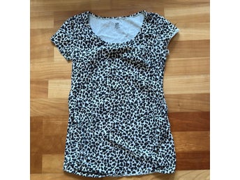 H&M leopardmönstrad gravid t-shirt