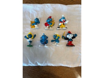 7 stycken Smurf-figurer