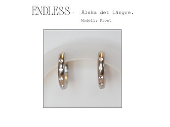 JUST NU-produkt - Örhängen Hoops - Vattentåliga smycken - 18K vitt guld - stål