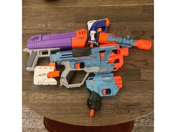 Nerf Blasters, och tillbehör
