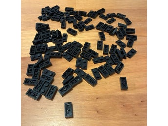LEGO svarta plattor 1x2, 107 stycken