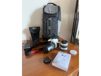 Pentax K-r vit systemkamera + 2 objektiv 18–55 & 55–300 mm + tillbehör