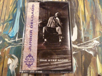 JUNIOR DELGADO, ONE STEP MORE, ÖPPNAD, KASSETTBAND, KASSETT