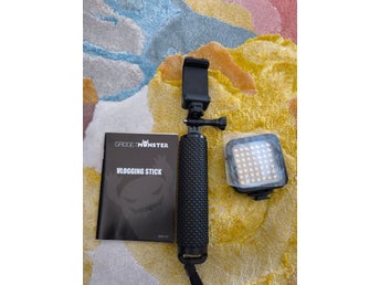 Gadget Monster Vlogging Stick med LED-belysning