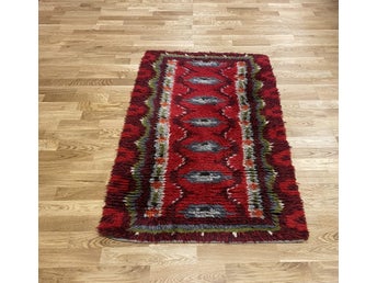 Retro Ryamatta – Red Adare