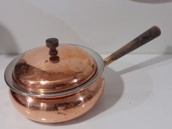 Kopparkastrull med lock