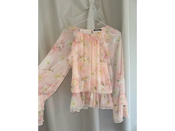 Gina Tricot blus, storlek M