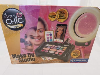 Clementoni Crazy Chic Make Up Studio