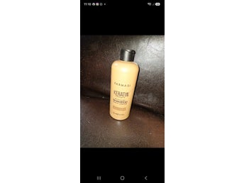 Farmasi Keratin Therapy Återställande Schampo
