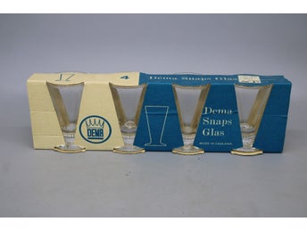 4st Snapsglas , Dema , Made in England , 1900-tal , Retro