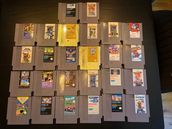 * Nintendo 8 Bits SCN paket med 26 Spel Nes *