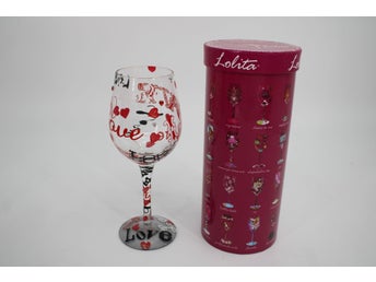 Lolita Vinglas , The Wine Collection ''Love Love Love''