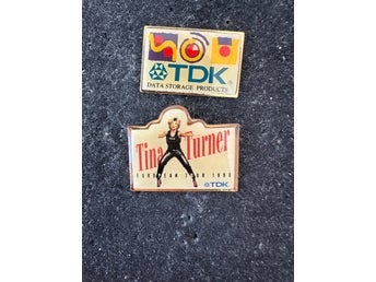 TDK - Data storage products - Tina Turner - 1996 - Pins