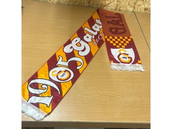 Galatasaray röd, gul fotbollshalsduk