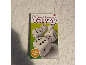 Yatzy Tactic med trätärningar