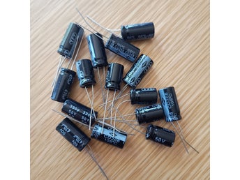 Elektrolytkondensatorer 50V, 105°C, serie CD268 (220µF, 330µF, 470µF)