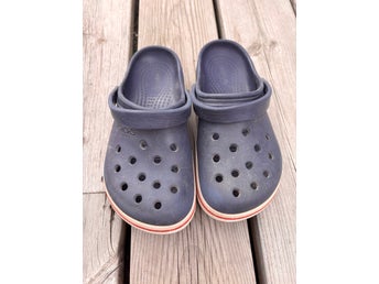 Crocs Tofflor Blå Storlek US C13, EU 30-31