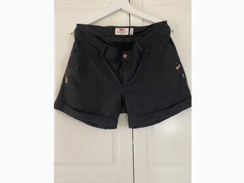 abisko stretch shorts w