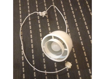 Fönsterlampa i retrostil