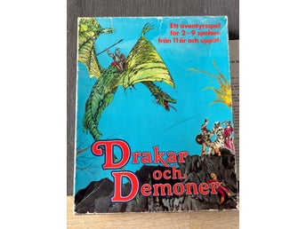 Drakar och Demoner rollspel, original från 1982