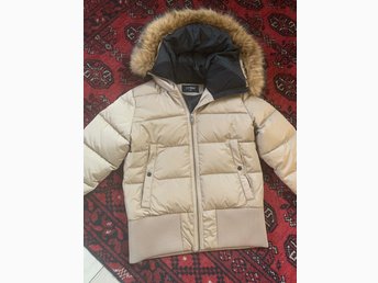 Ny Everest jacka dam 34 (397925455) ᐈ Köp på Tradera Ny Everest jacka dam 34 (397925455) ᐈ Köp på Tradera
