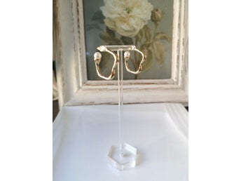 Guldpläterade örhängen med pärlor,silver 925 stud
