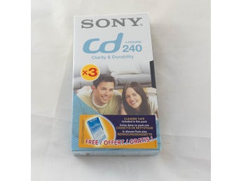 CD 240 Inplastat VHS Kassettband Videokassett