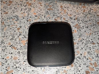 Wireless Charger Pad EP-PG900IB