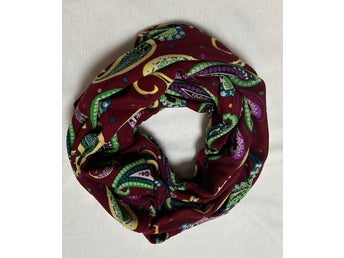 Ny kraftig tubsjal i paisleyfantasy
