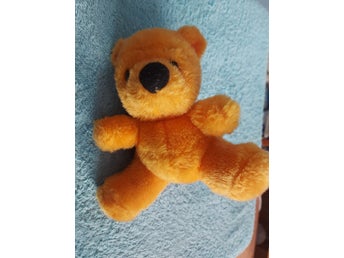 Nalle Puh Samlarobjekt 80-tal 100 % polyester Längd ca 14,5 cm