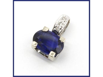 Hänge, 18K vitguld, solitär safir, naturliga briljantslipade diamanter (1,215ct)