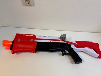 Hasbro 2018 leksaksvapen 73 cm – avtryckare fungerar – saknar projektiler
