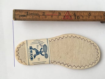 Skoinlägg antika Nr 22 NOS new old stock från en gammal butik