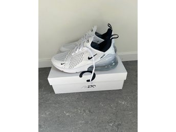 Nike Air Max 270