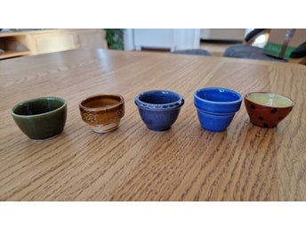 Vintage Ägghållare, äggkopp, äggkoppar , äggkrukor, kruka mini .